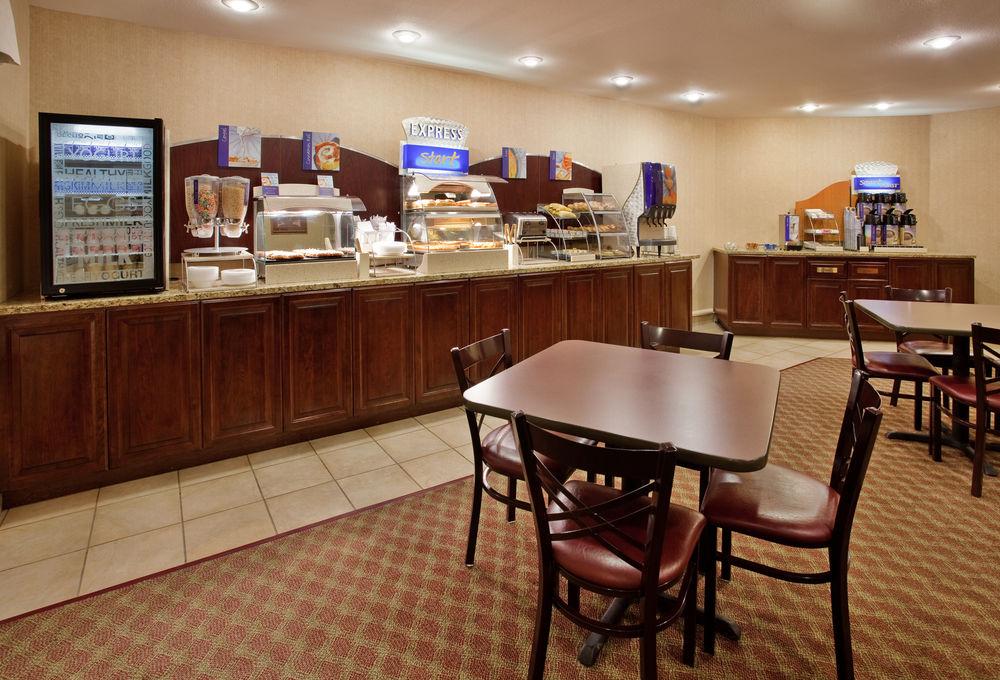 Holiday Inn Express Hotel & Suites Maryville, An Ihg Hotel Esterno foto