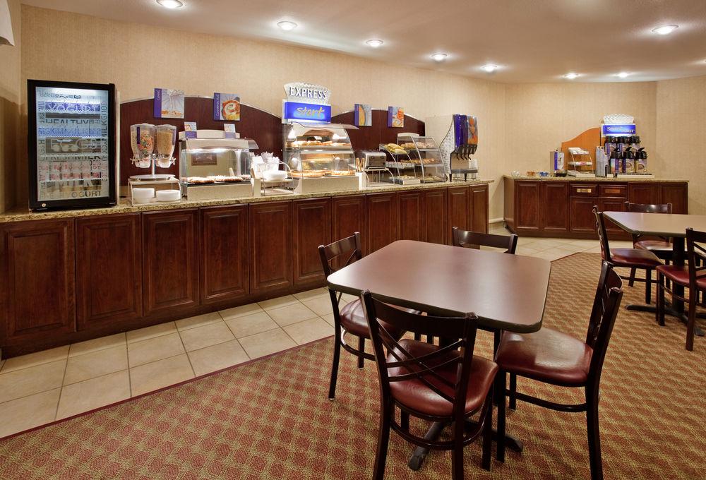 Holiday Inn Express Hotel & Suites Maryville By Ihg Esterno foto
