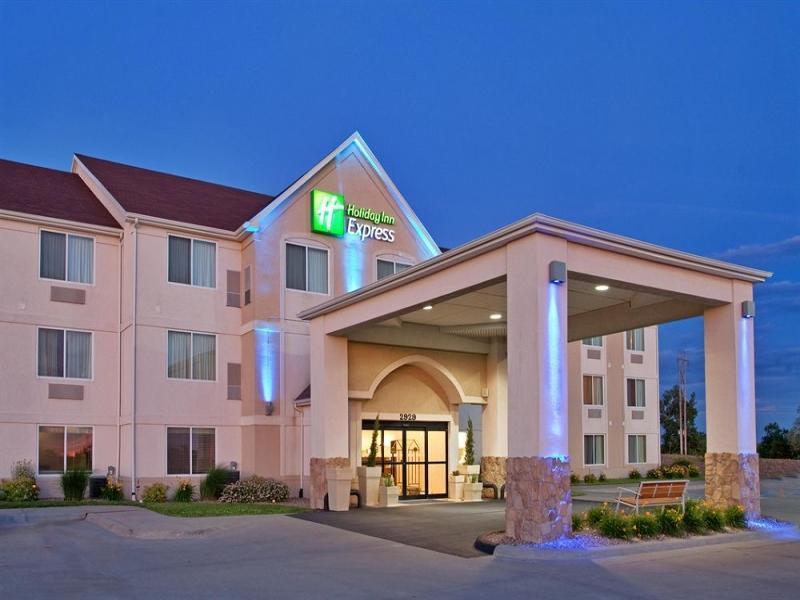 Holiday Inn Express Hotel & Suites Maryville By Ihg Esterno foto